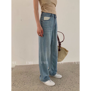 กางเกงยีนส์ขายาวเอวสูง OFF-WHITE PATCHED POCKETS DENIM PANTS