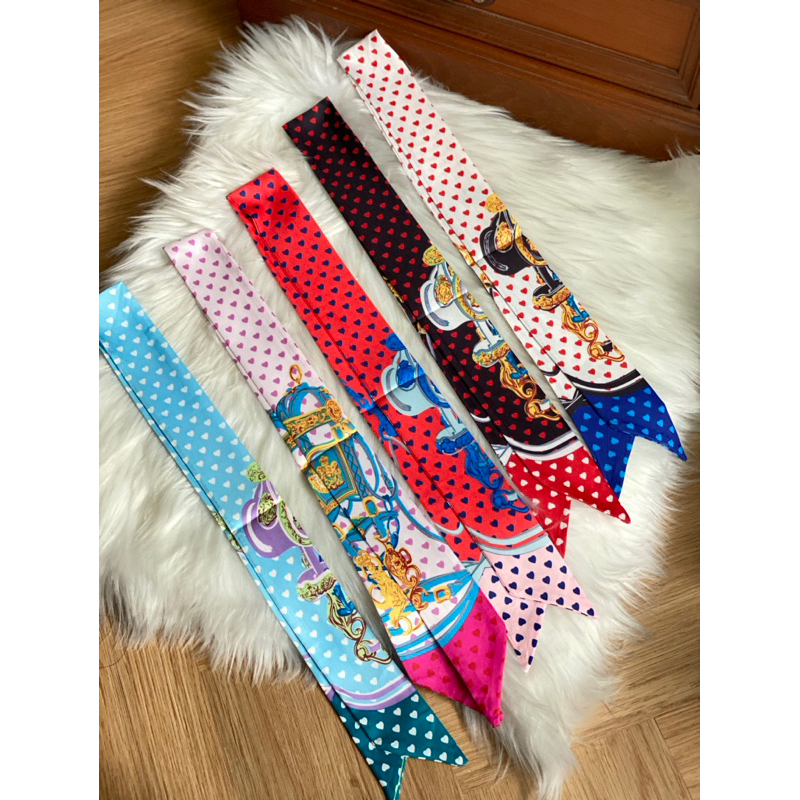 Silky Scarf ❤️🧡💙🤍💚 ผ้าพันกระเป๋าเนื้อดี ผ้าเป็นไหมนุ่ม สัมผัสดีไม่เหมือนใคร สีให้เลือกเยอะที่สุดค่า