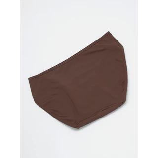 Sabina กางเกงชั้นใน รุ่น Panty Zone รหัส SUZ23000C5 สีน้ำตาลโกโก้