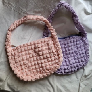 Carlyn bag กระเป๋า แบบพี่สาวชาวเกาหลี กระเป๋าย่นๆ