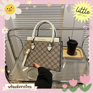 (Little.more) กระเป๋าสะพายข้าง ทรง tote สี่เหลี่ยม ลายหน้าดอก - 6523