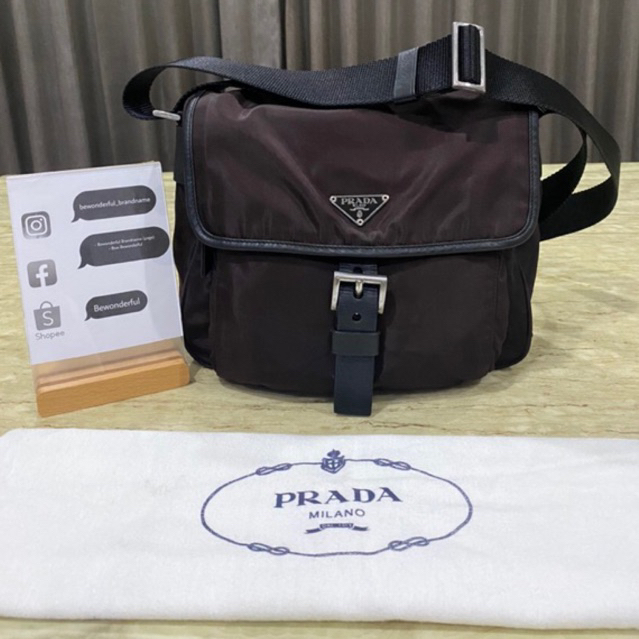 Prada nylon buckle crossbody bag -unisex ของแท้ ปราด้า พราด้า กระเป๋าแบรนด์เนม มือสอง