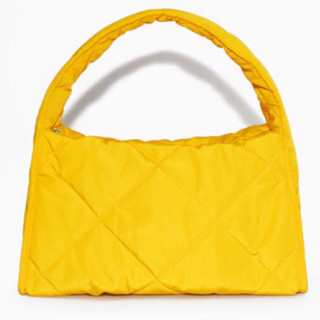 พร้อมส่ง - COS mini quilted square bag yellow ป้ายญี่ปุ่น