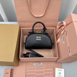 [ทักแชทก่อนสั่งซื้อ] Miumiu Hobo คอลใหม่ size 18 งาน vip ดีสุด น่ารัก สวยเก๋ อุปกรณ์ครบ