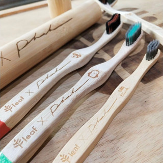 Leaf x Phak - Bamboo Toothbrush แปรงสีฟันไม้ไผ่ รักษ์โลก สลักรูปสัตว์ Animal Engraving