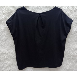 เสื้อทรงโอเวอร์ไซส์  สีดำ กระดุมแบบเกี่ยวสีทองหรู ผ้าฝ้าย 100%