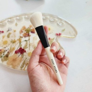 Bobbi Brown Angled Face Brush แท้ 💯%