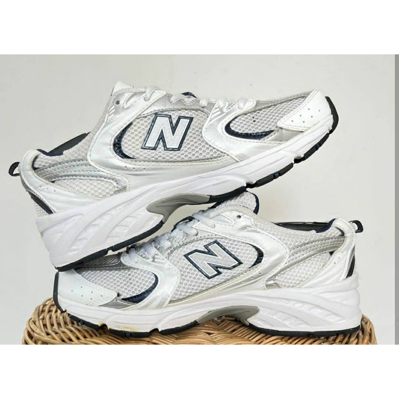 มือ 2 ของแท้% NEW BALANCE SG530 (ของแท้100%) สภาพดีขอดูรูปเพิ่มเติมได้ค่ะ