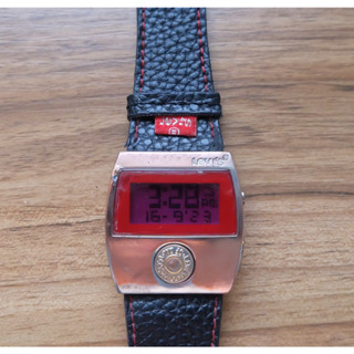 Vintage Levis Digital Watch 2004s 38mm สีเงิน มือสอง ของแท้