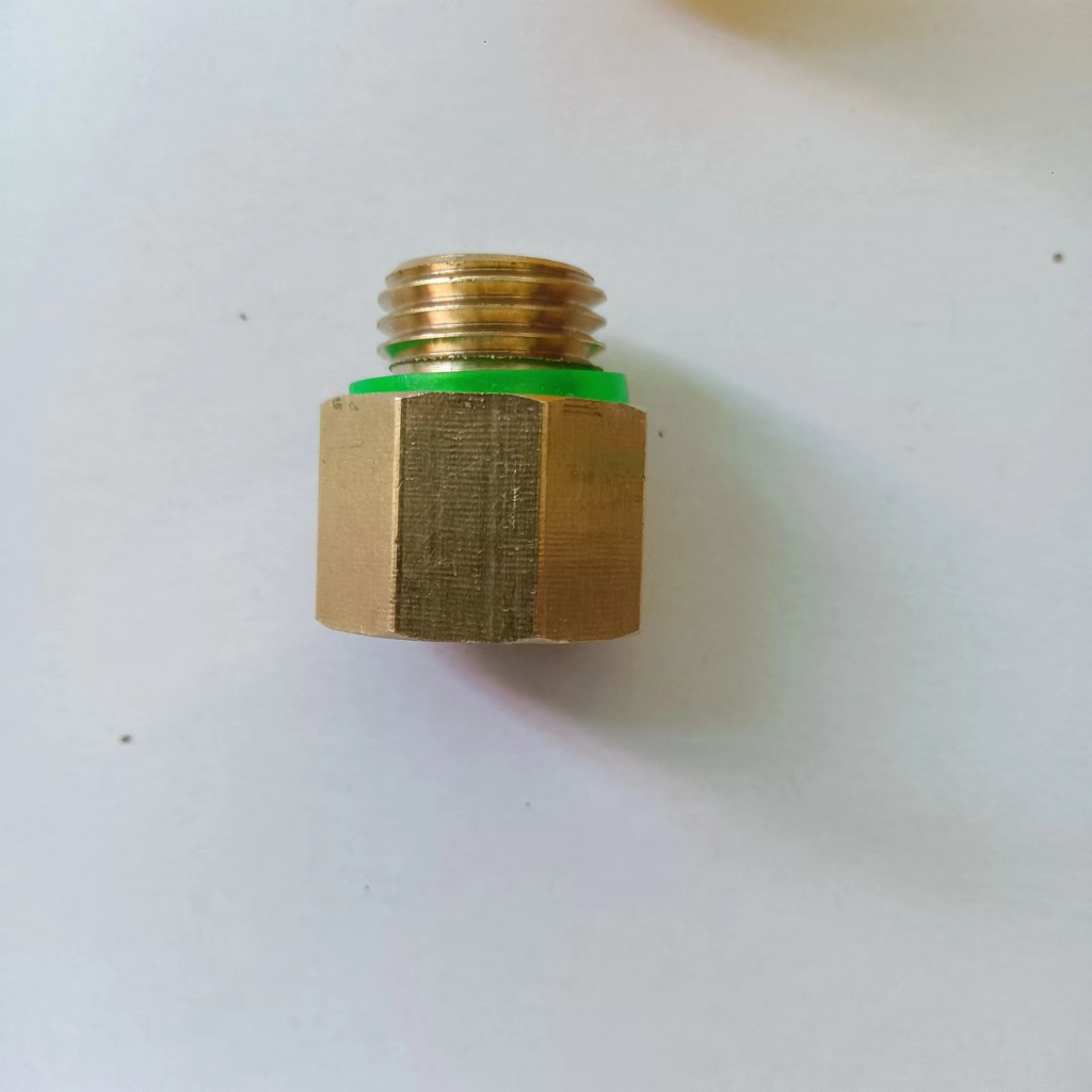 สินค้าจัดส่งไว นิ้ปเปิ้ลการเกษตร เกลียวใน M18 - เกลียวนอก M14