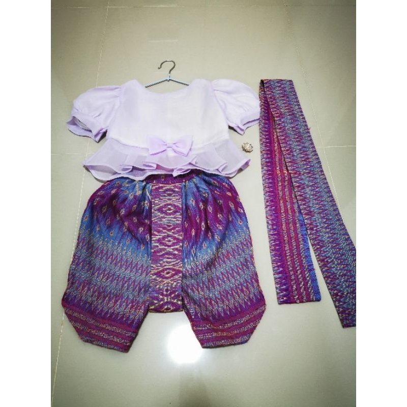 ชุดไทยเด็กจากร้าน little coogie