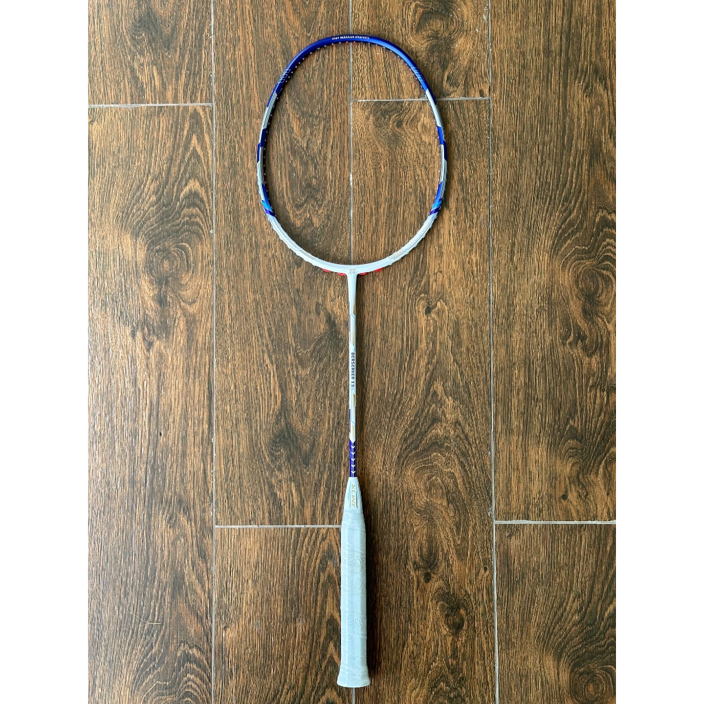 KLINT ไม้แบดมินตัน racket badminton รุ่น Berserker X3 น้ำหนัก 4U ขึ้นได้สูงสุด 30 ปอนด์  ฟรีขึ้นเอ็น