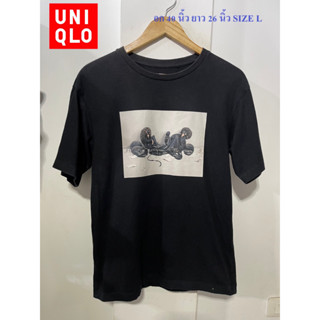 เสื้อยืดยูที ยูนิโคล่#UT UNIQLO อก 40 นิ้ว ยาว 26 นิ้ว SIZE L สภาพดี ไม่มีตำหนิ