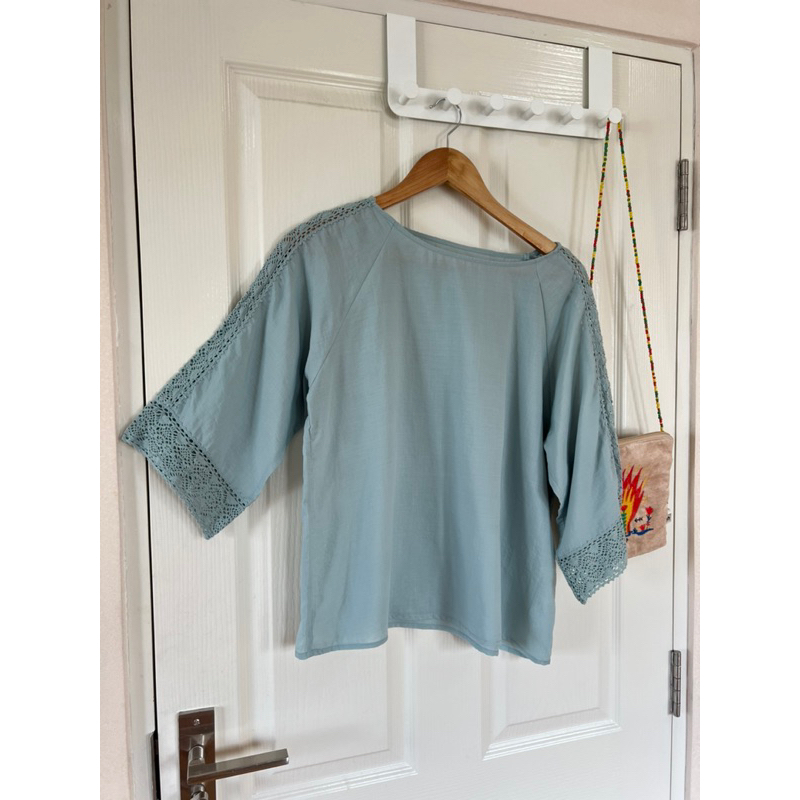 Earth music x Freesize x cotton สีเขียวทะเลอ่อน แขนแต่งลูกไม้ อก 40 ยาว 22 Code: 1299(8)