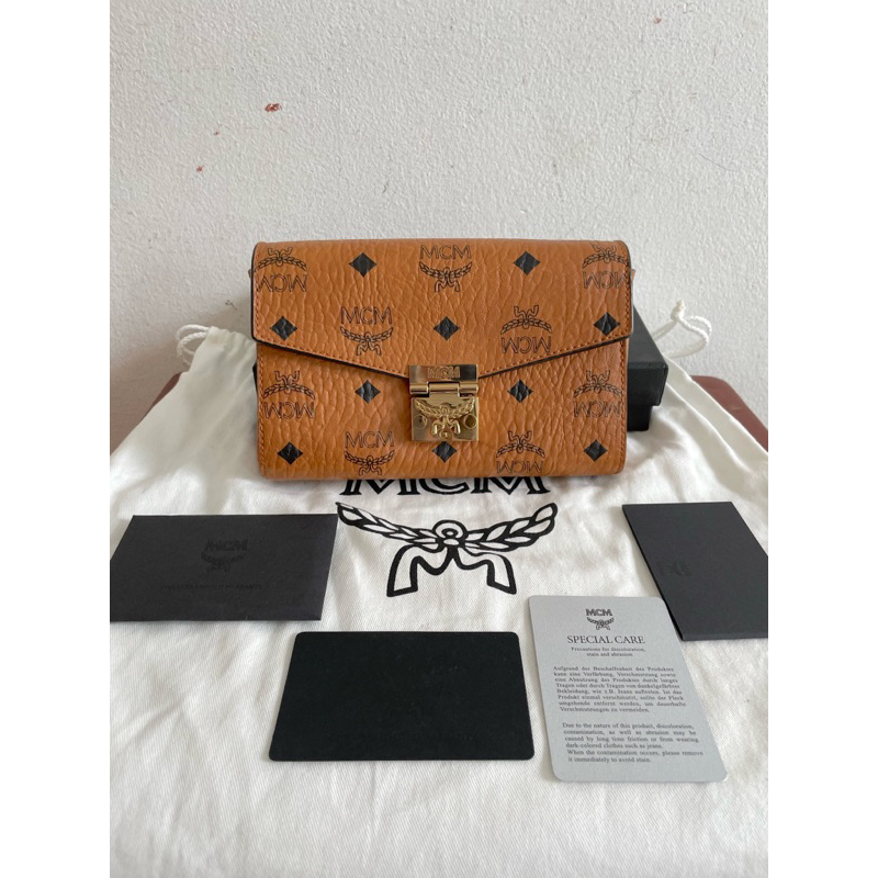 ❌Sold❌MCM Millie Flap Crossbody💯