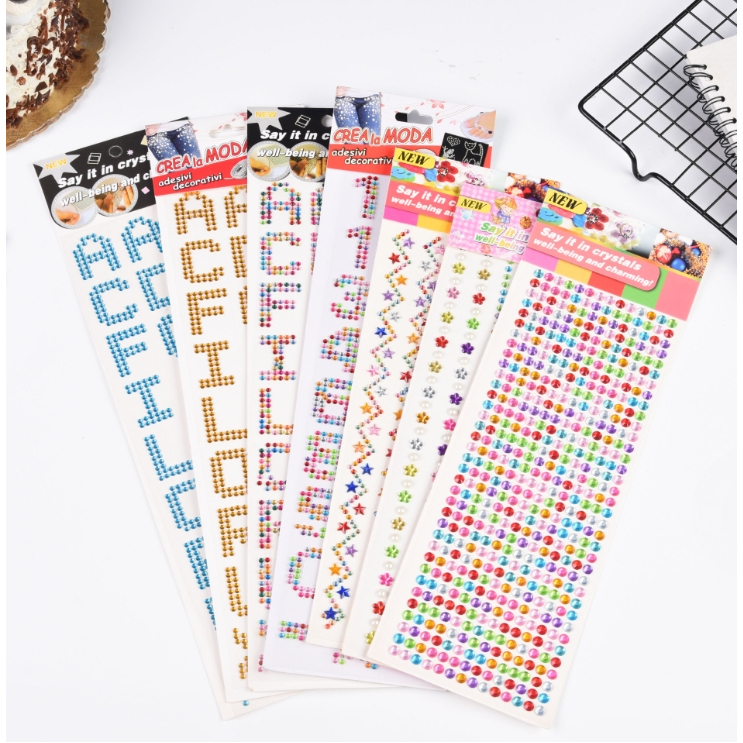 สติกเกอร์เพชรอะคริลิค คละสี ตกแต่งรถ สีสันสดใส สำหรับตกเเต่ง 1 ชิ้น สติกเกอร์ DIY ตกแต่ง อปกรณ์งานฝีมือ 0.4mm.
