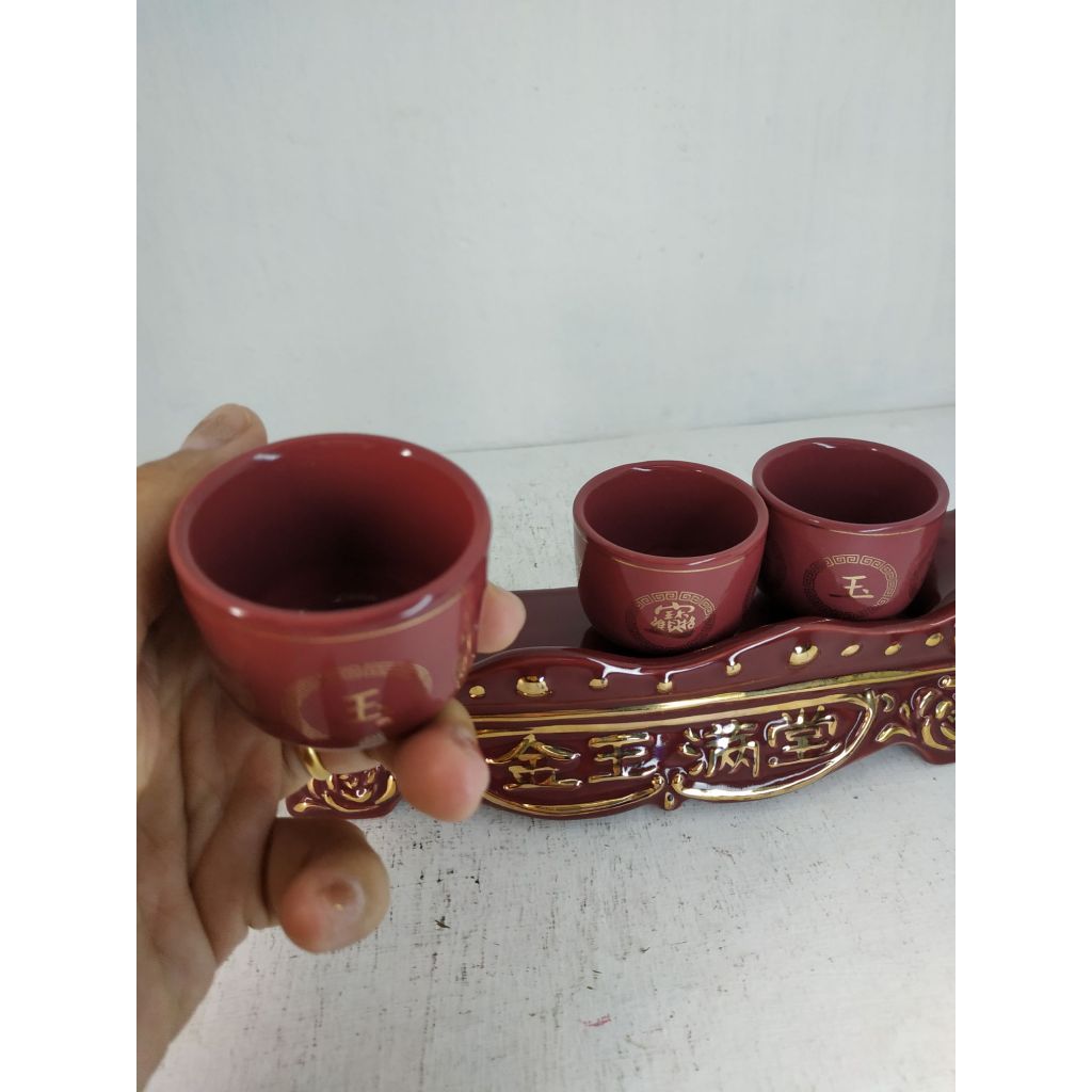ชุดถ้วยน้ำชา3ใบแดงงานเซรามิคราคาชุดละ200บ. - รูปที่ 2
