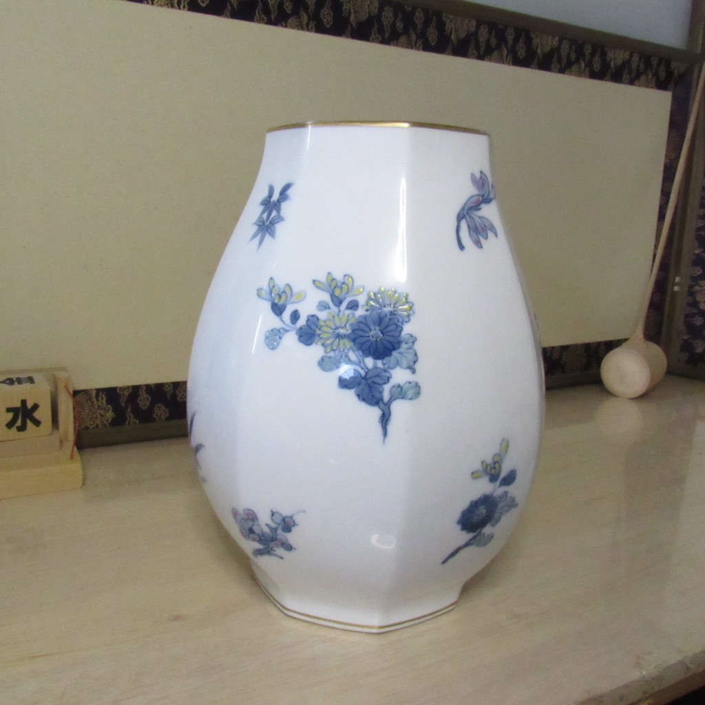 大倉陶園 OKURA オークラ 染付 四君子 八角 花瓶 花器 Okura Toen OKURA Okura Dyed Shikunji Octagonal Vase