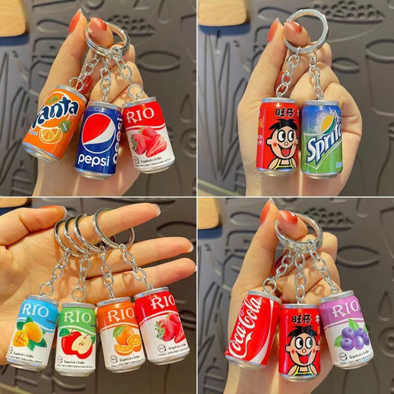 kingshopping  (YSYL55) พวงกุญแจ รูปกระป๋อง น้ำอัดลม เครื่องดื่ม ขนาด 4.1CM X 2.3CM คละลาย