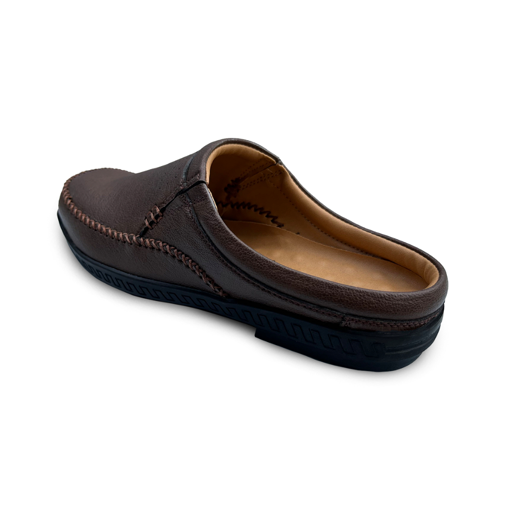 FREEWOOD OPEN HEEL CASUAL SHOES รองเท้าลำลองผู้ชาย หนังแท้ แบบเปิดส้น รุ่น 79-6281 สีดำ / น้ำตาล / เผือก