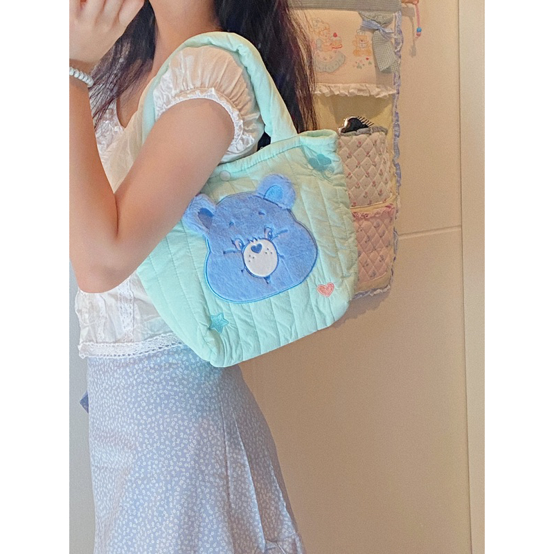 กระเป๋าสะพายข้างCarebears กระเป๋าถือCarebears น่ารัก ขนาด12.5 นิ้ว พร้อมส่ง