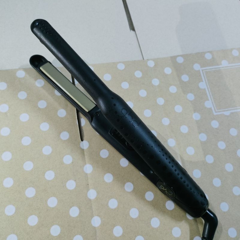 **มือสอง เครื่องหนีบผม ghd