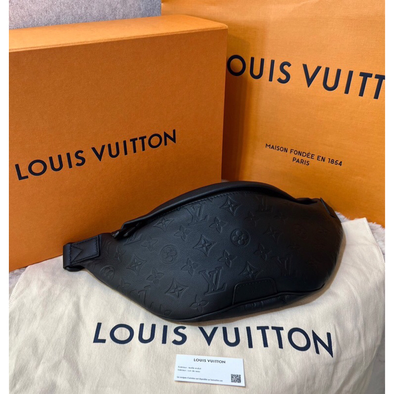 New LV Discovery Bumbag Monogram Shadow Microchip
