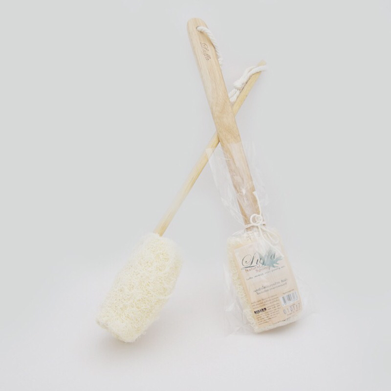 ใยบวบไทยมีด้ามไม้ ใยบวบใส่ด้ามไม้ ขัดผิว ขัดตัว Luffa Thai (W08)