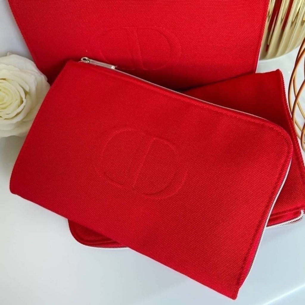 กระเป๋าเครื่องสำอาง Dior (ของแท้)