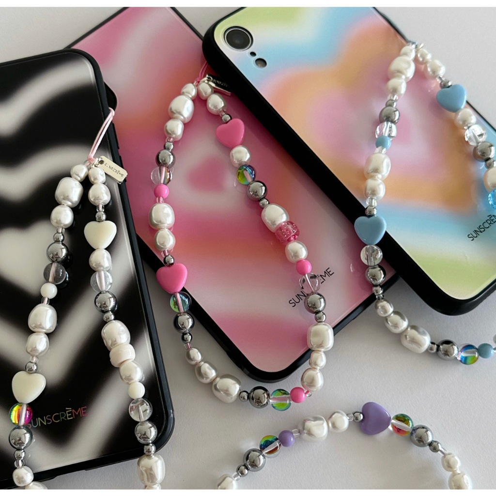 SUNSCRÈME - HEMATITE PHONE STRAP: หินเฮมาไทต์ ช่วยป้องกันอันตราย ขับไล่สิ่งไม่ดี (ที่ห้อยมือถือ)