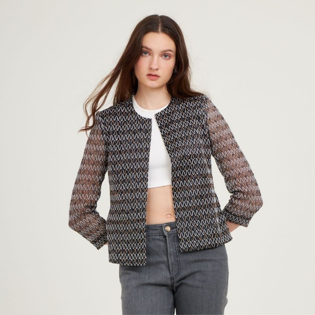 Guy Laroche woman's jacket  Light jacket Jacquard zigzag brown แจ๊คเก็ตผู้หญิง คอกลม แขนสามส่วน สีดำ