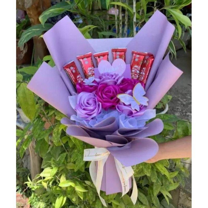 kit kat chocolate butterfly bouquet rose flowers