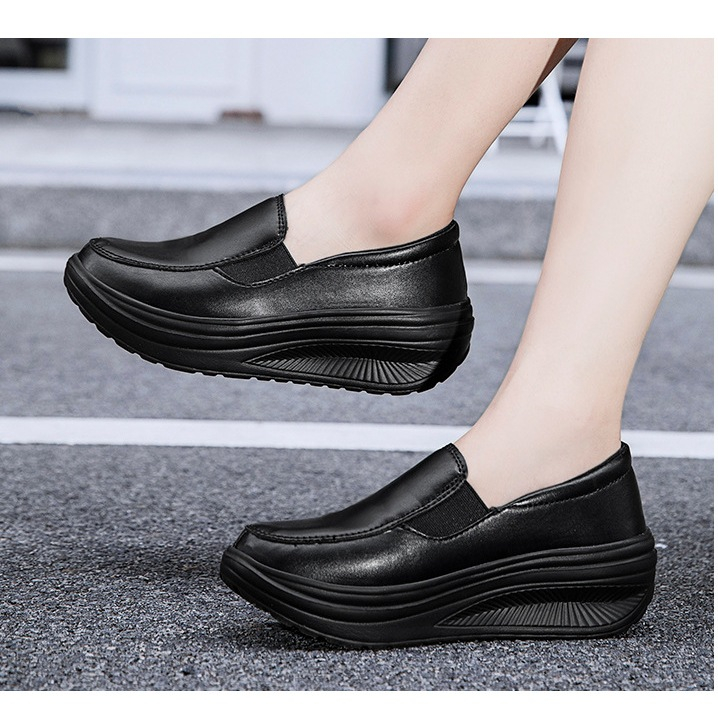 รองเท้าคัชชู สีดำ แบบสวม หนังPU สวมใส่ง่าย นิ่ม น้ำหนักเบา พื้นสูง 5 ซม. ไซส์ 35-42