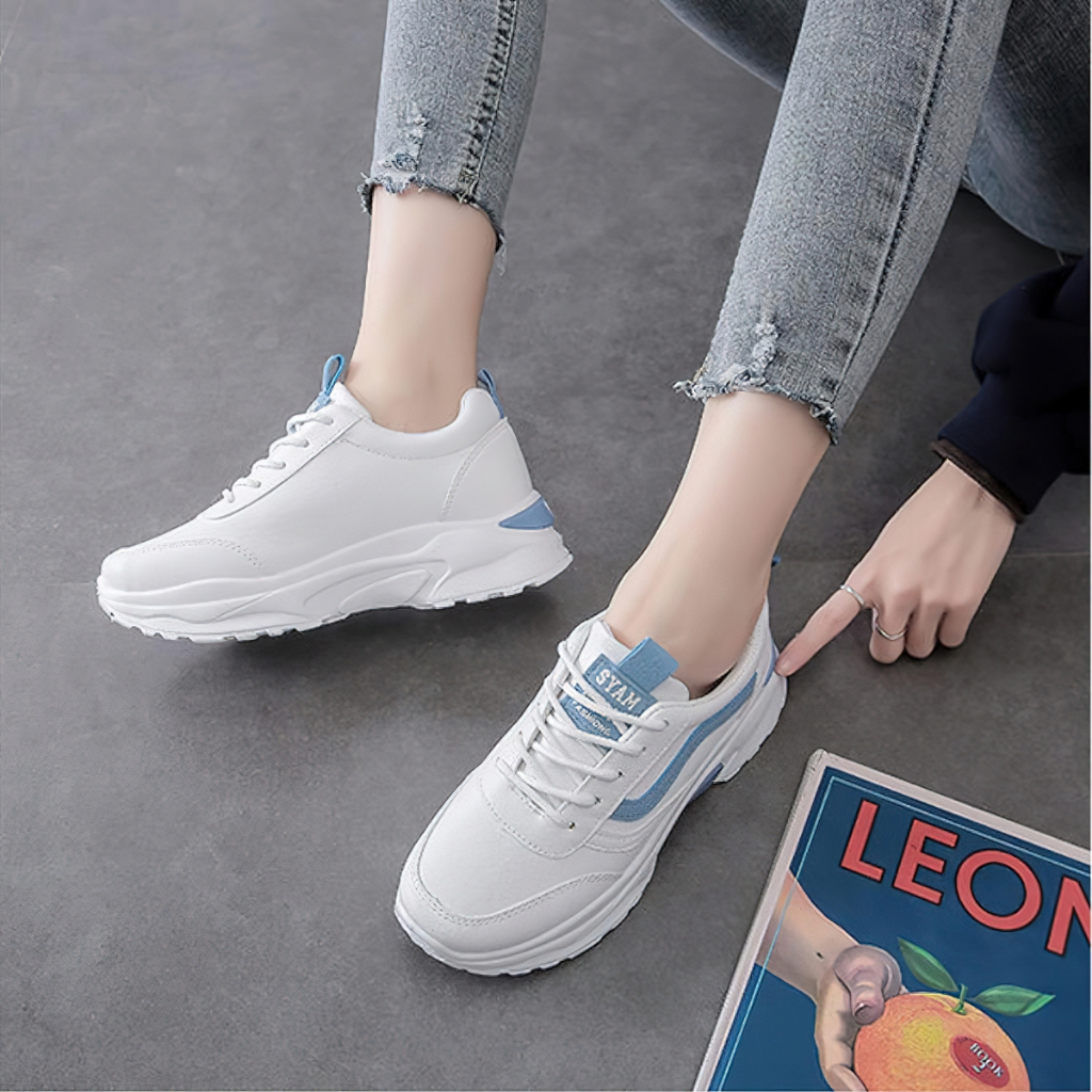 รองเท้าฮิตๆ2025หญิง รองเท้าผ้าใบเสริมส้น 4.5 ซม ไซส์ 35-42มี 2 สี สไตล์เกาหลี รองเท้าวิ่ง ใส่เที่ยวใส่ทำงานได้