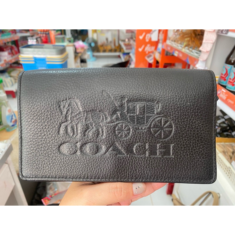 Coach wallet on chain แท้ 100% หนังนิ่ม ใหม่มาก