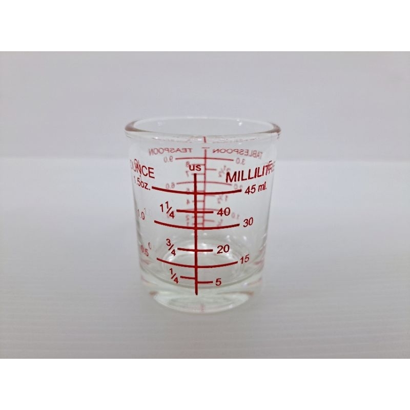 แก้วมีขีด ขนาด 1.5 ออนซ์ หรือ 45 มล.