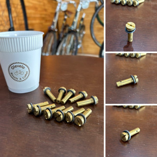 ตะเกียงเจ้าพายุ: ลิ้นลมปลายสูบลม (เช็ควาล์ว) ตะเกียงเจ้าพายุ…