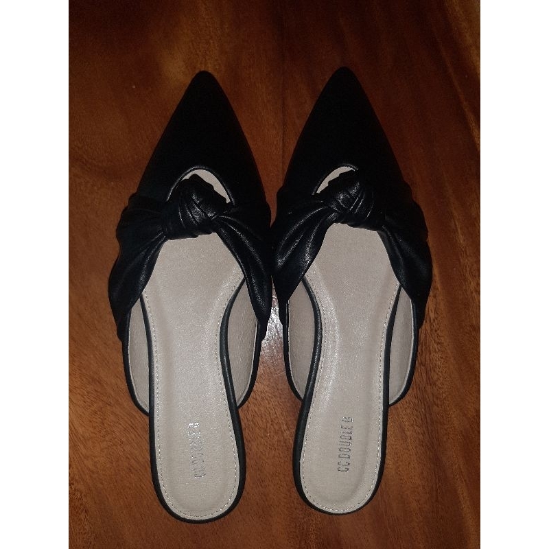 รองเท้าสวมหนังแท้ยี่ห้อCC-OOของแท้