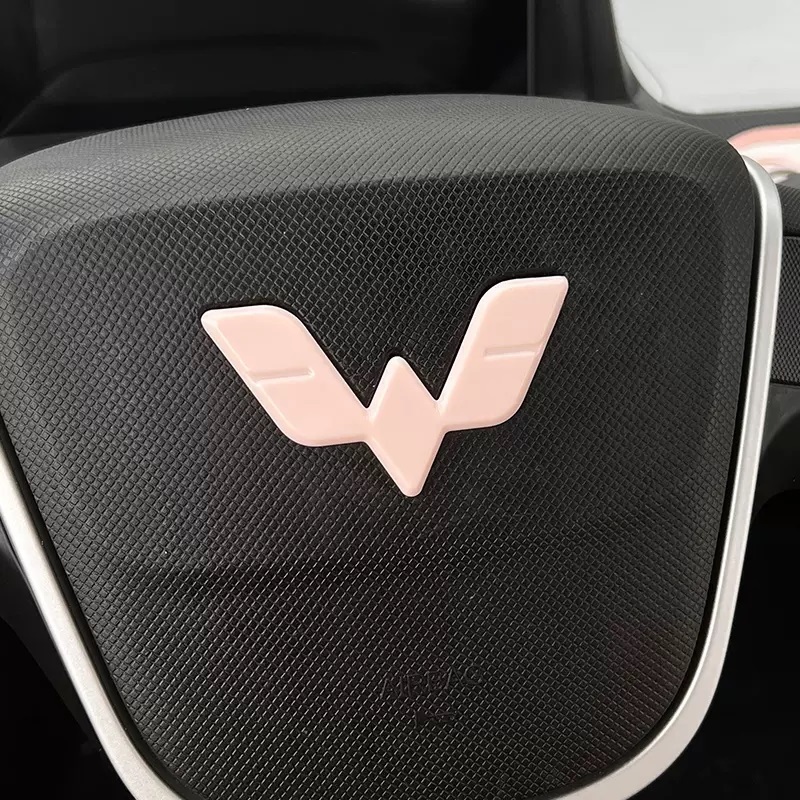 Badge Wuling Ar EV แต่งพวงมาลัย