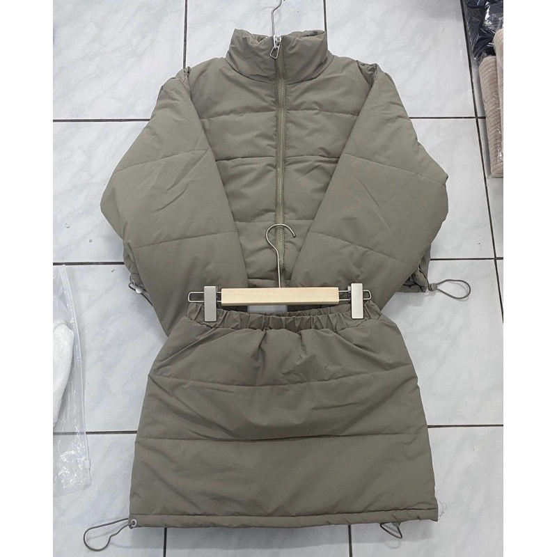 ชุดกันหนาว#Set Used Jacket+Skirt คอปีน บุพอง รูดเอว น่ารัก