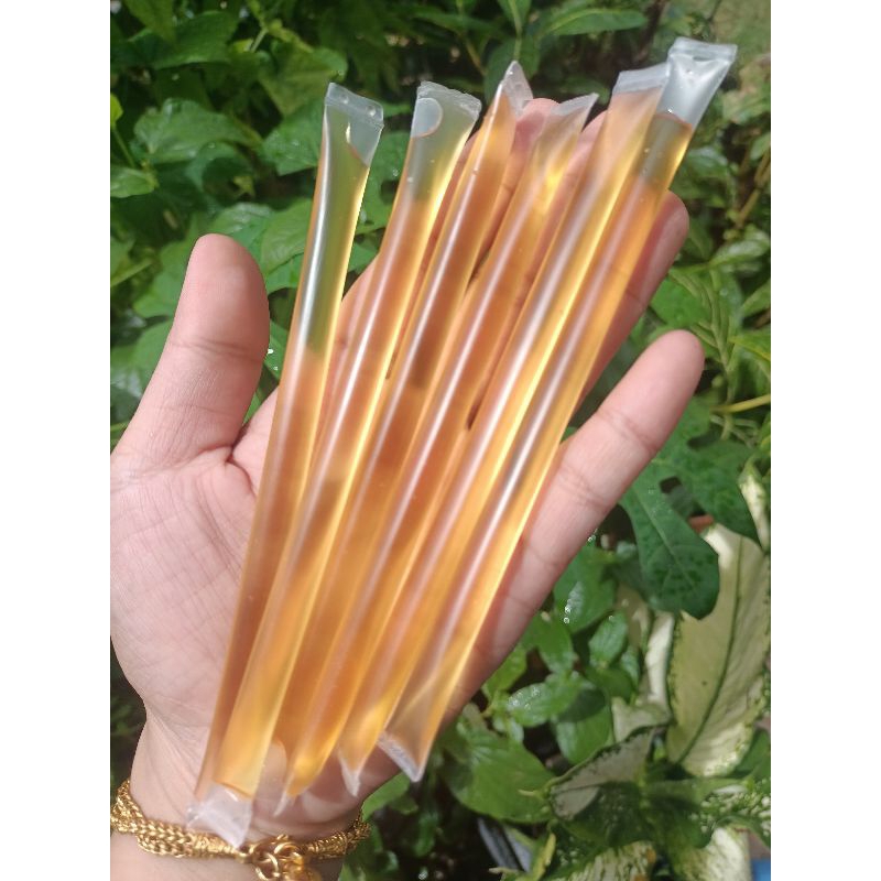 น้ำผึ้งเดือน5 หลอดละ10บาท นิยมเป็นของชำร่วยของระลึก หรือ ทำชามะนาว ของปัจฉิม