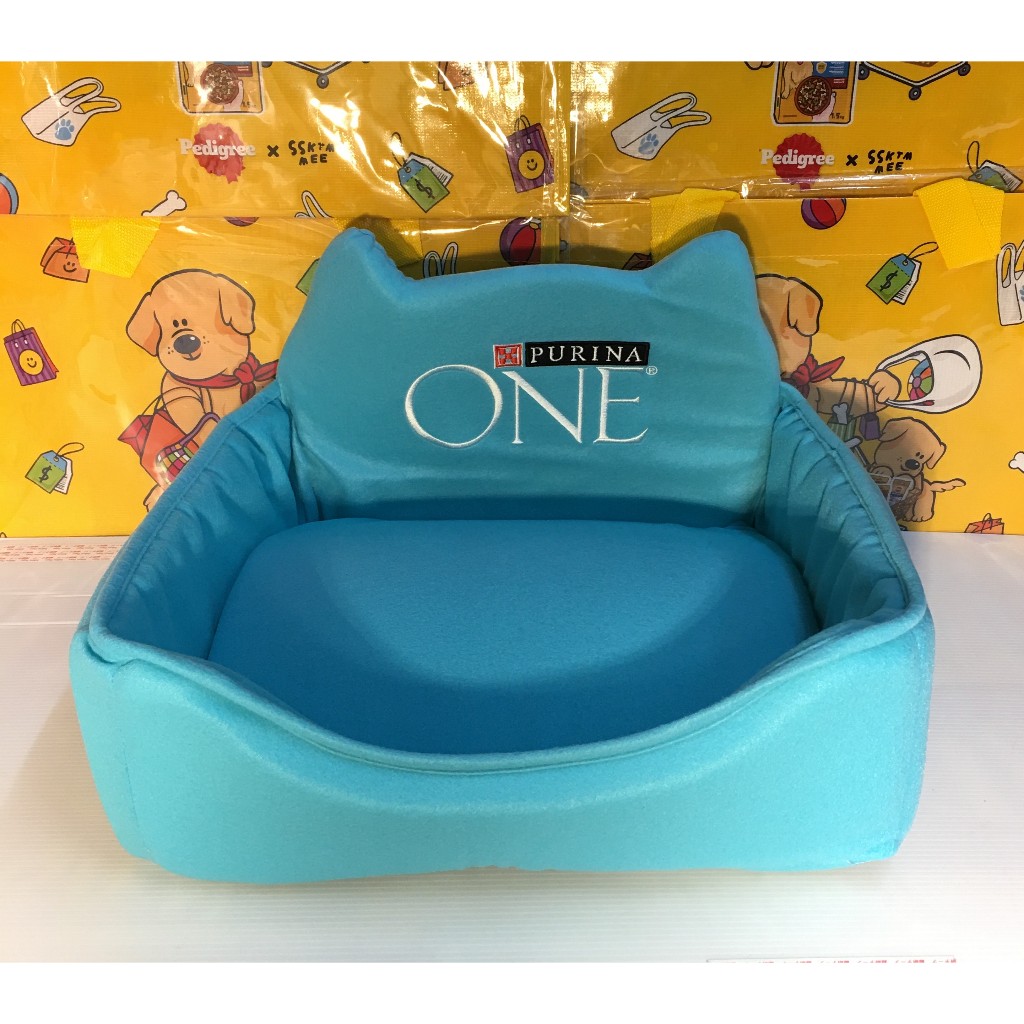 เบาะนอนสัตว์เลี้ยง PURINA ONE ผลิตจากผ้าทอยฟรีท100% ยัดด้วยโพลี่ฟองน้ำ ขนาด ยาว 37 กว่า 36 สูง 13 cm