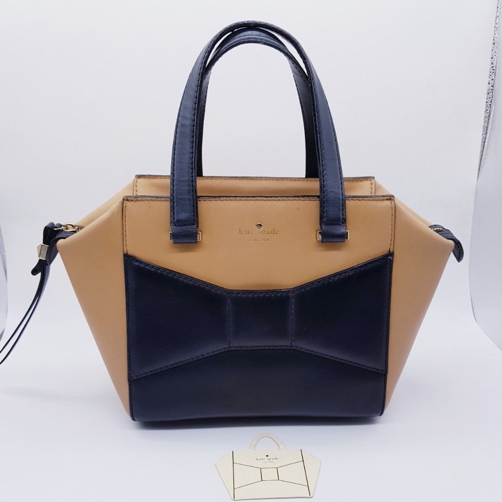 👜กระเป๋ามือสอง Kate Spade kaki/black Leather 2 Park Avenue Beau Tote ไม่มีสายยาว ❤️สินค้ามือสองแท้❤️