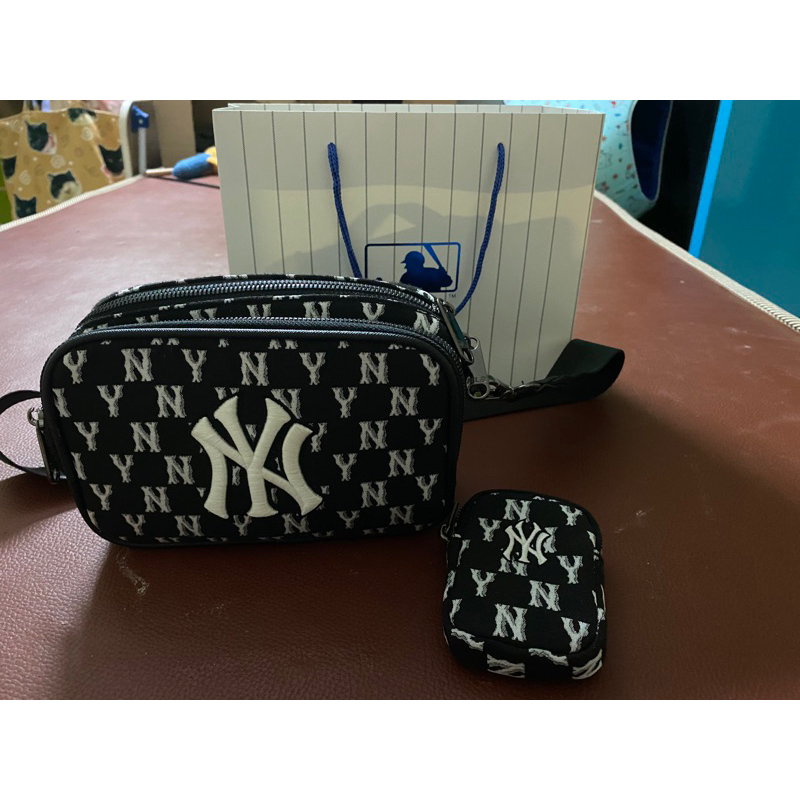 MLB BAG NY NEW YORK YANK กระเป๋าสะพายข้าง（เหมาะสำหรับผู้ชายและผู้หญิง）