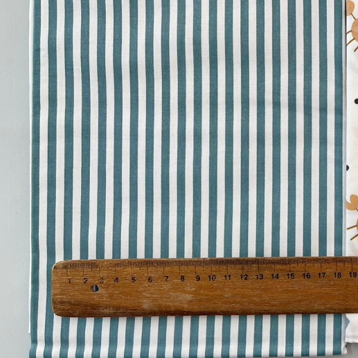 ผ้าคอตตอน 100% ทอทวิล หน้ากว้าง 160 เซนติเมตร ลายปู ริ้วทางเขียวเข้ม