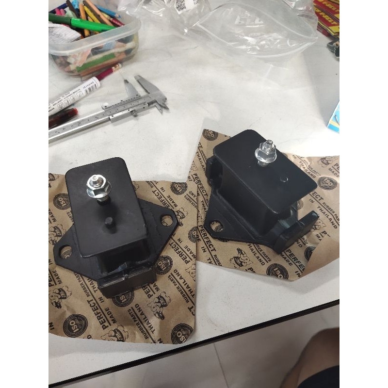 ยางแท่นเครื่องหน้า Triton 2.5 (ตัวเตี้ย) เครื่องยนต์ 4D56 คอมมอนเรล ปี 2006-2014