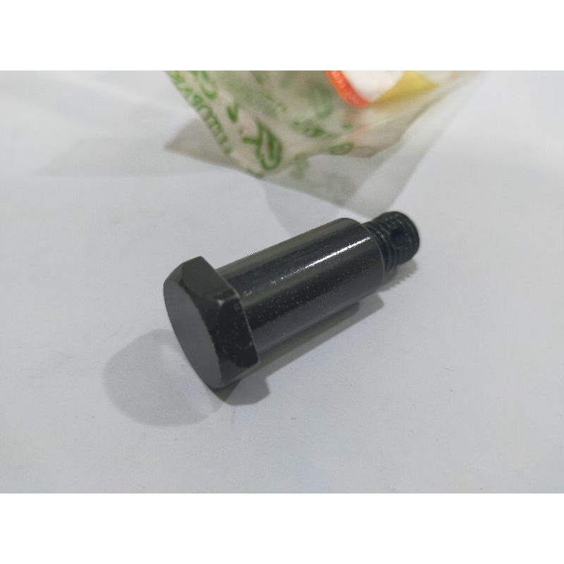 คาวาซากิ น๊อตแกนขาตั้งคู่ KR Kawasaki KR 150