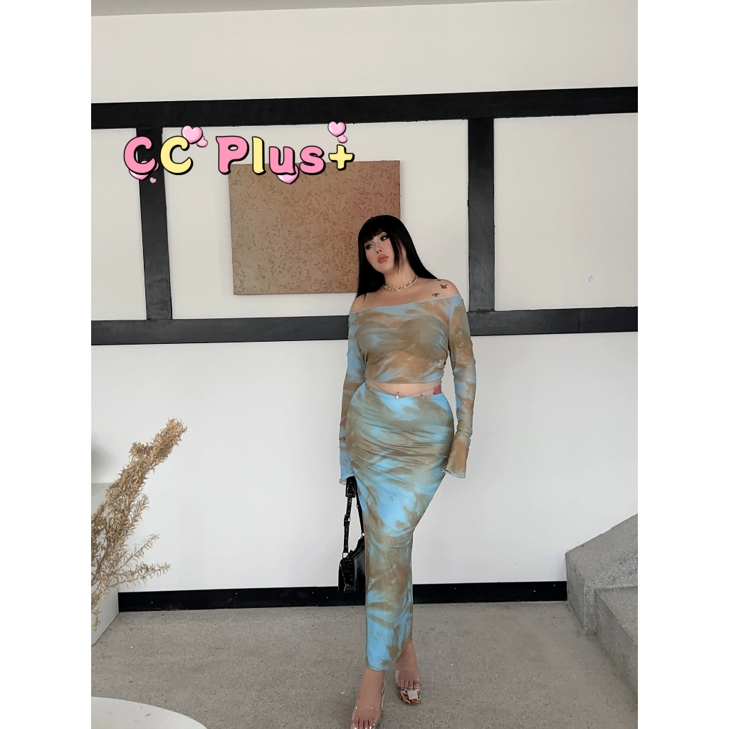 CiCi Plus+(3153)SET2ชิ้น เสื้อครอปเเขนยาวปาดไหล่+กระโปรงยาวแหวกหลังซีทรู ดีเทลเชือกผูกเอว สาวๆแฟชั่นพลัสไซส์ห้ามพลาดSize