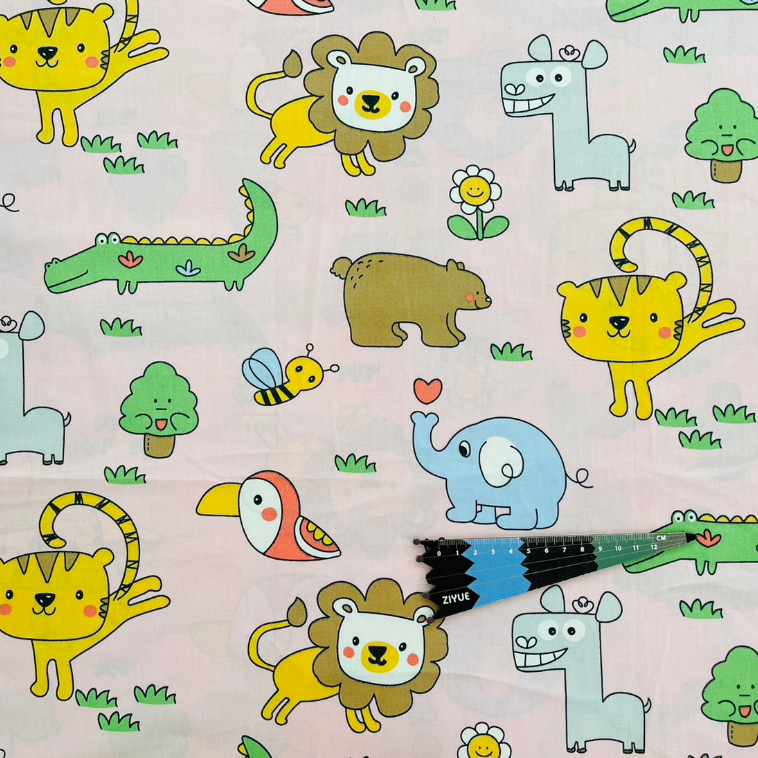 ผ้าคอตตอน 100% ผ้าเมตร คอตตอนทวิล พิมพ์ลายช้างหัวใจ หน้ากว้าง 160 เซนติเมตร