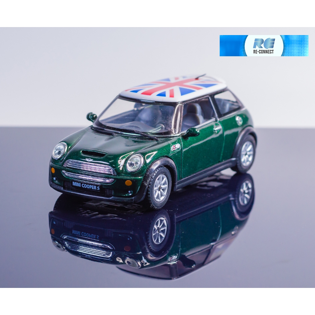 โมเดลรถเหล็ก มินิคูเปอร์ เอส ธงชาติอังกฤษ ของเล่น KINSMART 1:28 Model Mini Cooper S (13 cm.) Flag England Steel Car Toy
